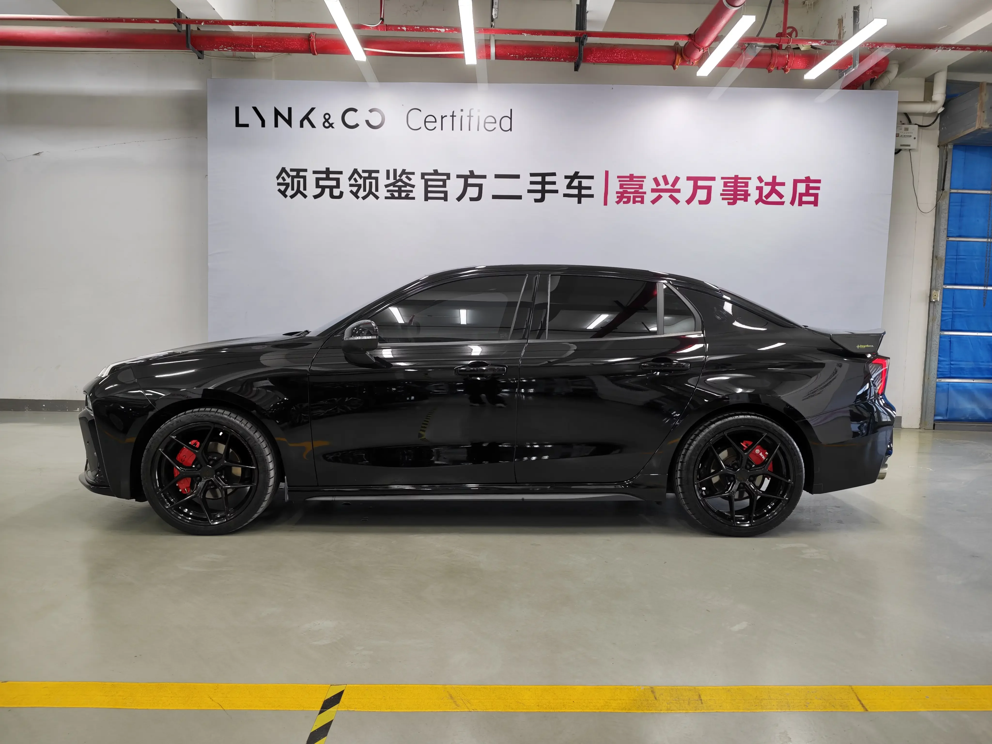 Lynk & Co 03
