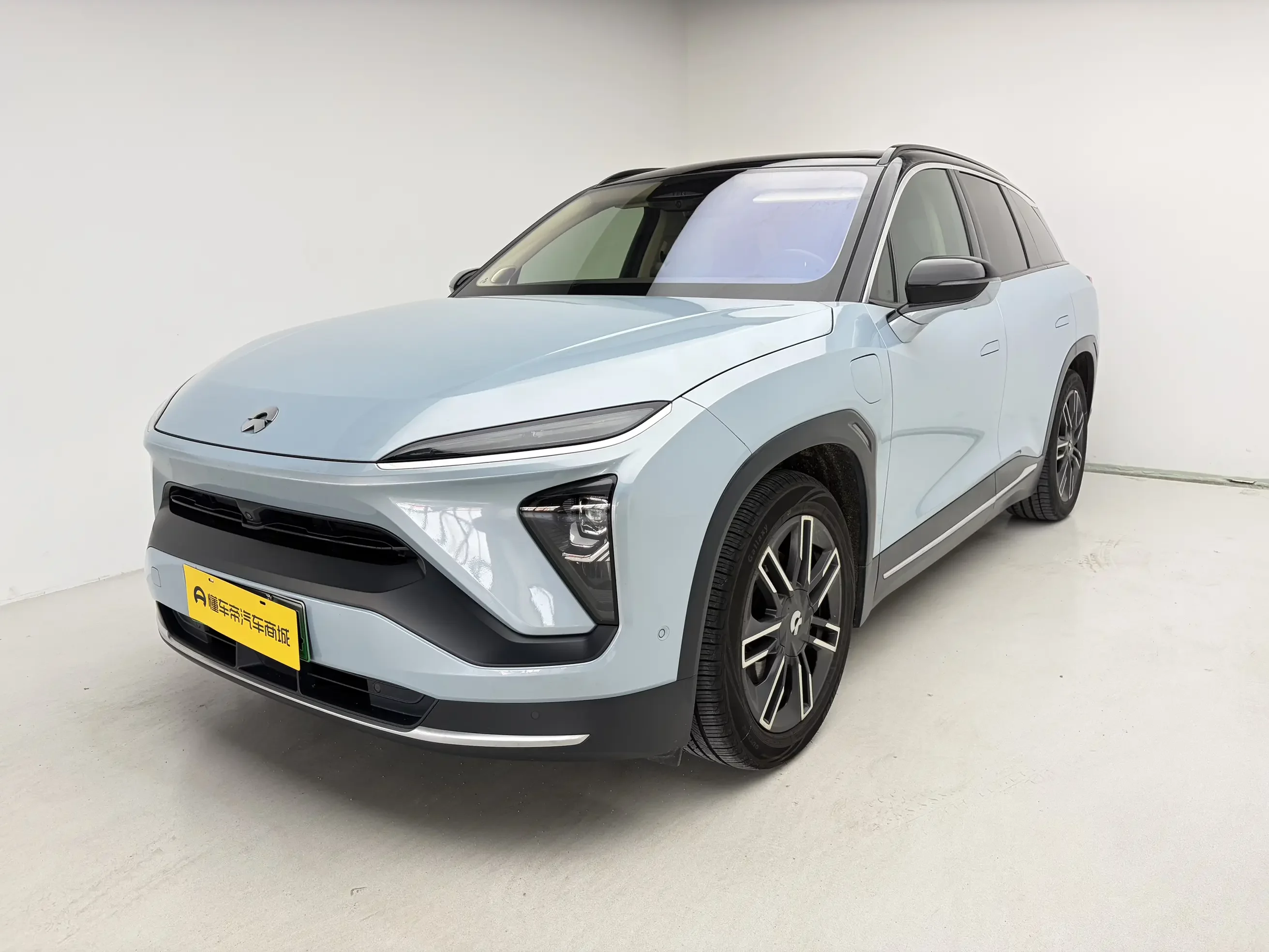 NIO ES6