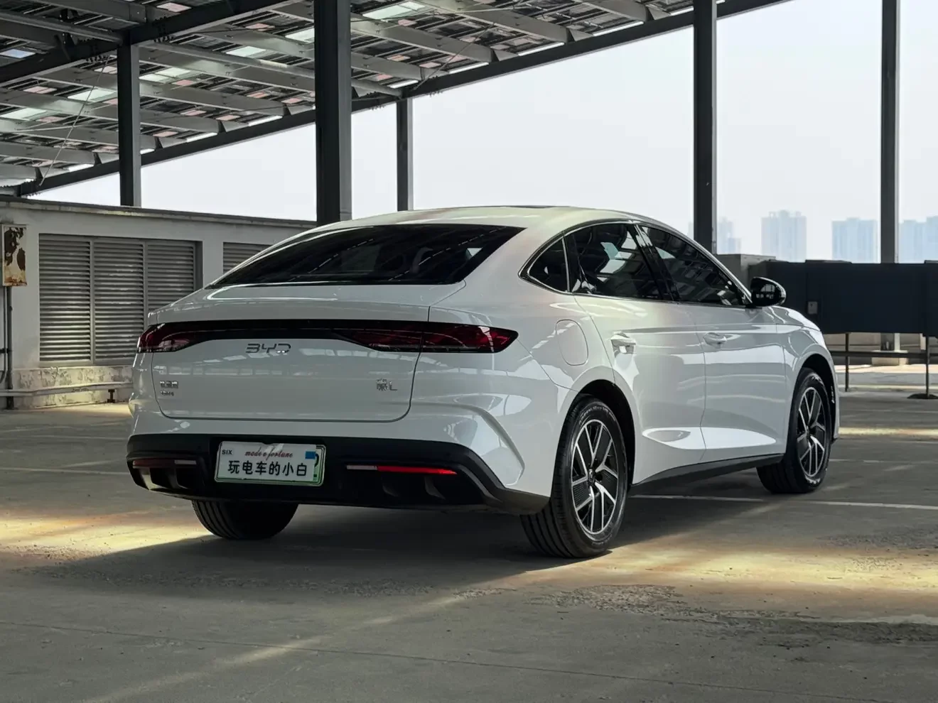 BYD Qin L DM