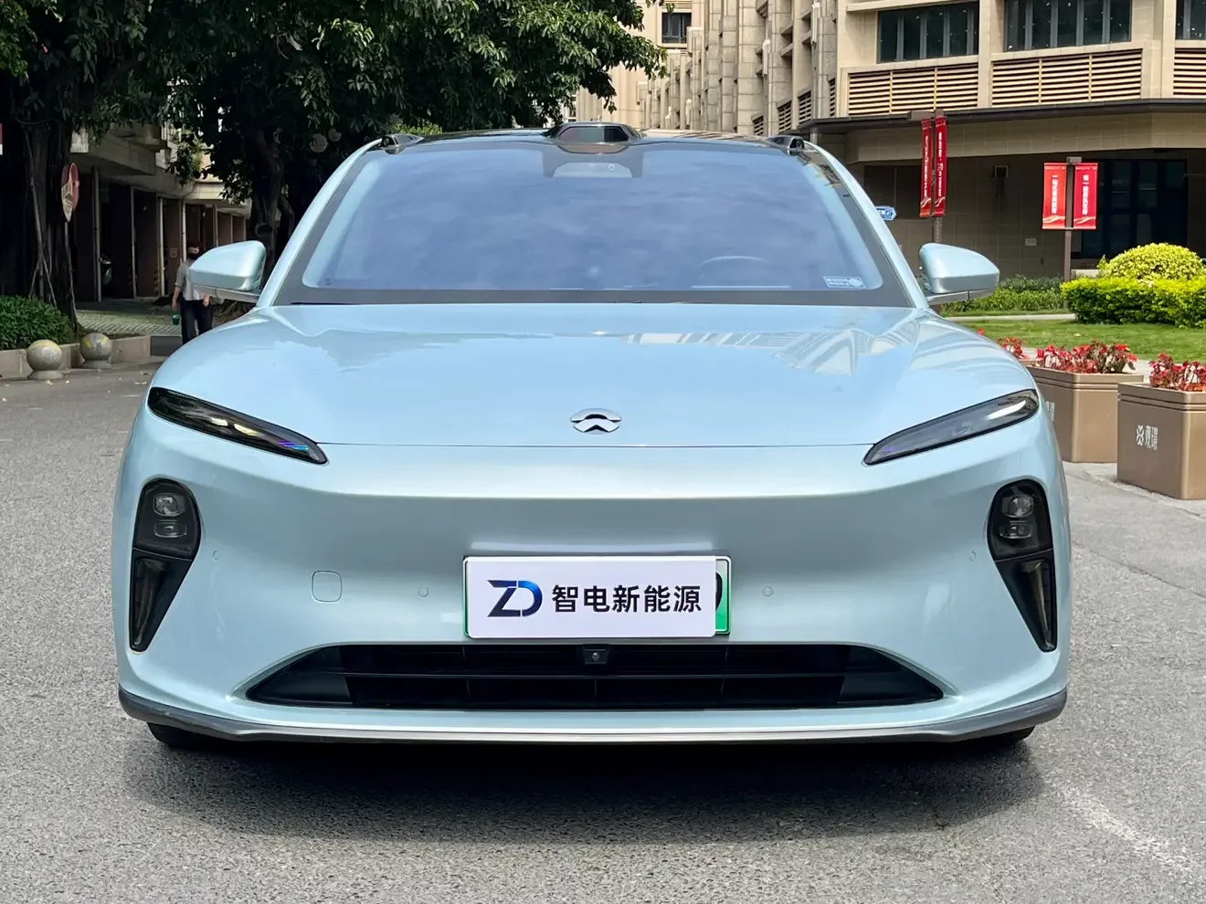 NIO ET5  из Китая