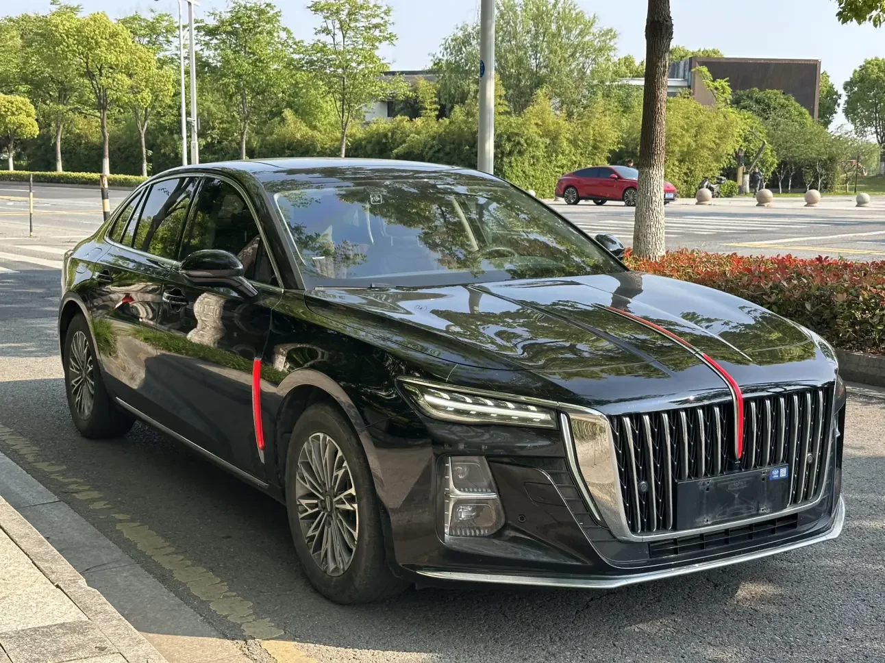 Hongqi H5