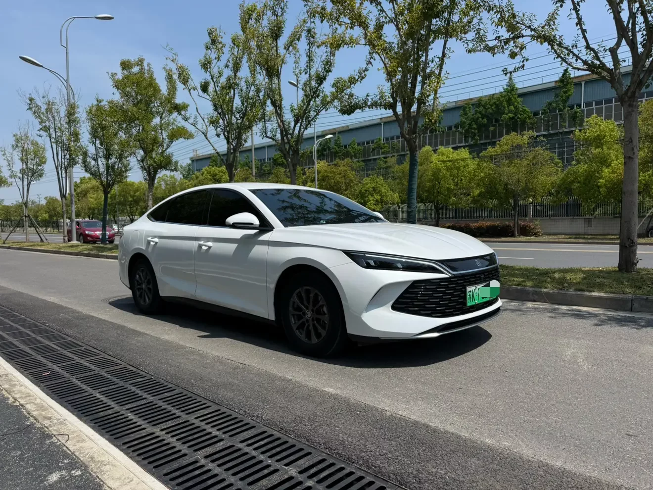 BYD Qin L DM