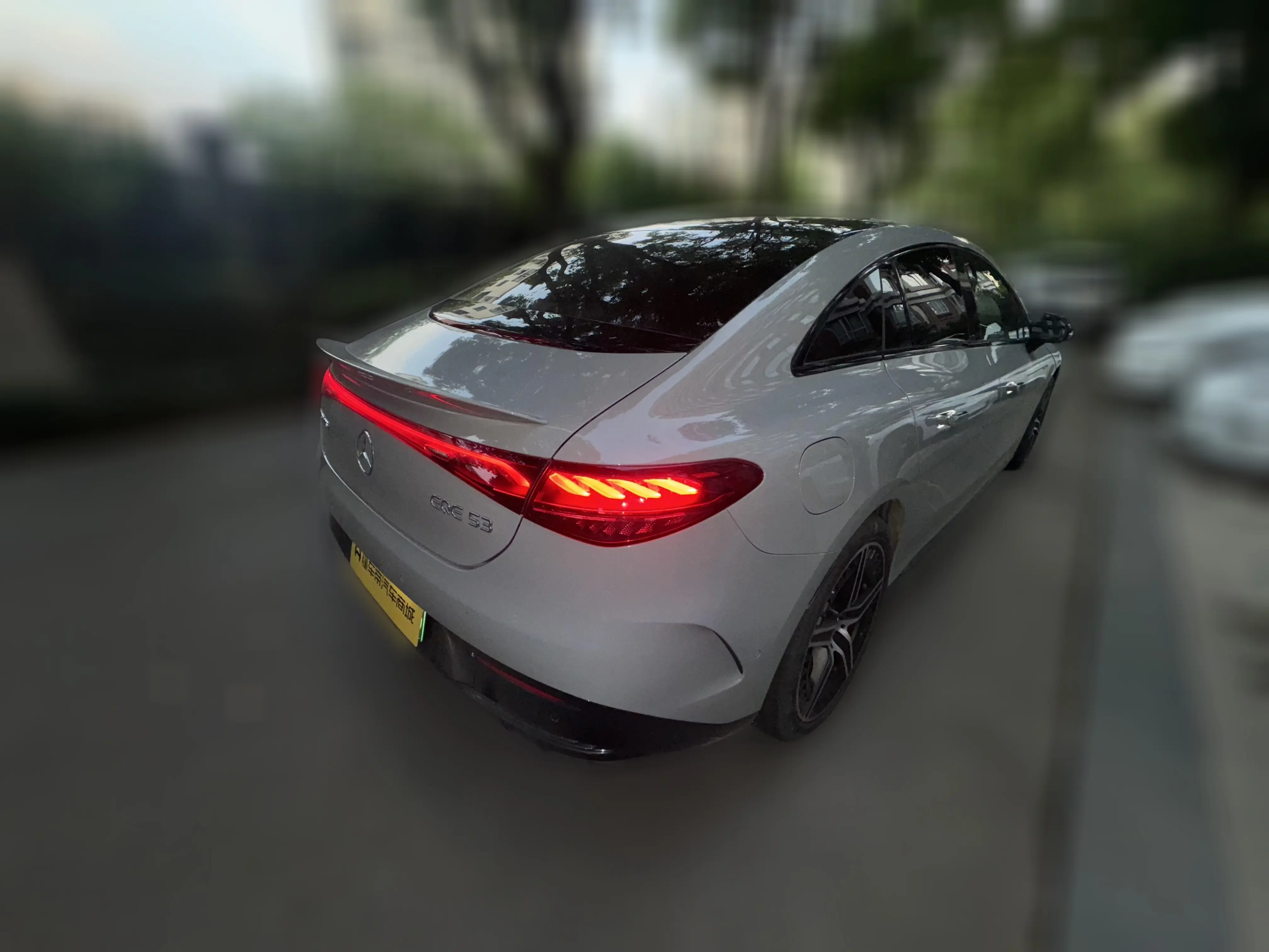 Mercedes-Benz EQE AMG