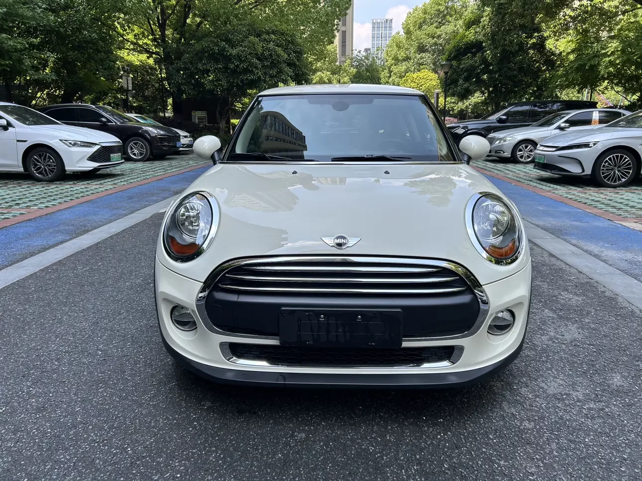 MINI 