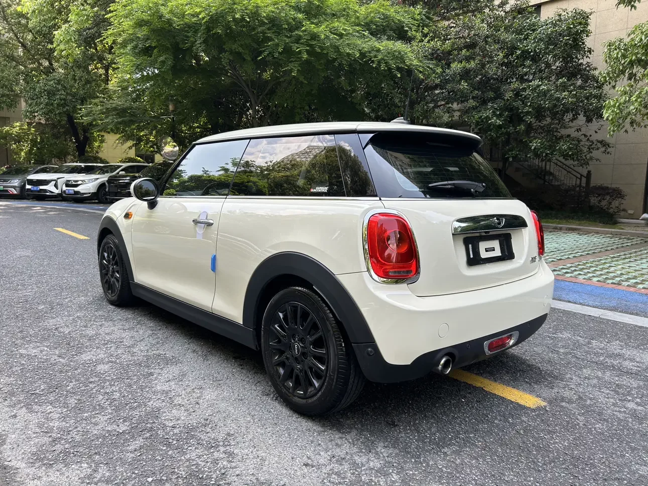MINI 