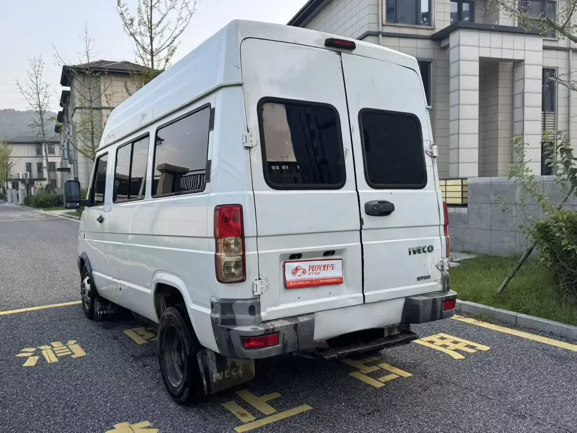 Iveco proud