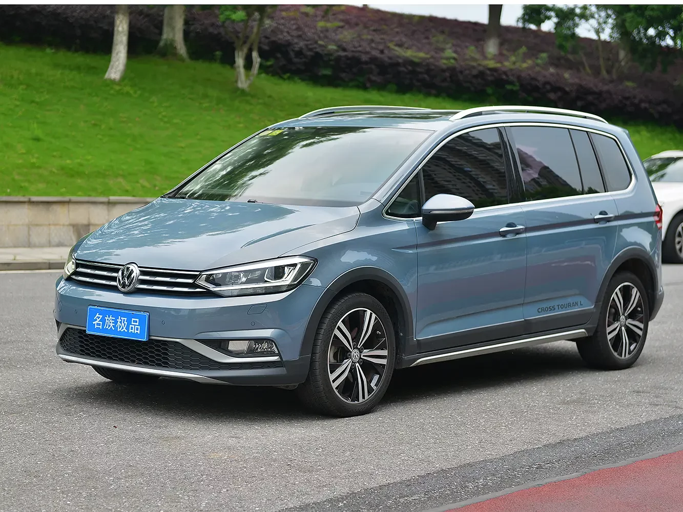 Volkswagen Touran L