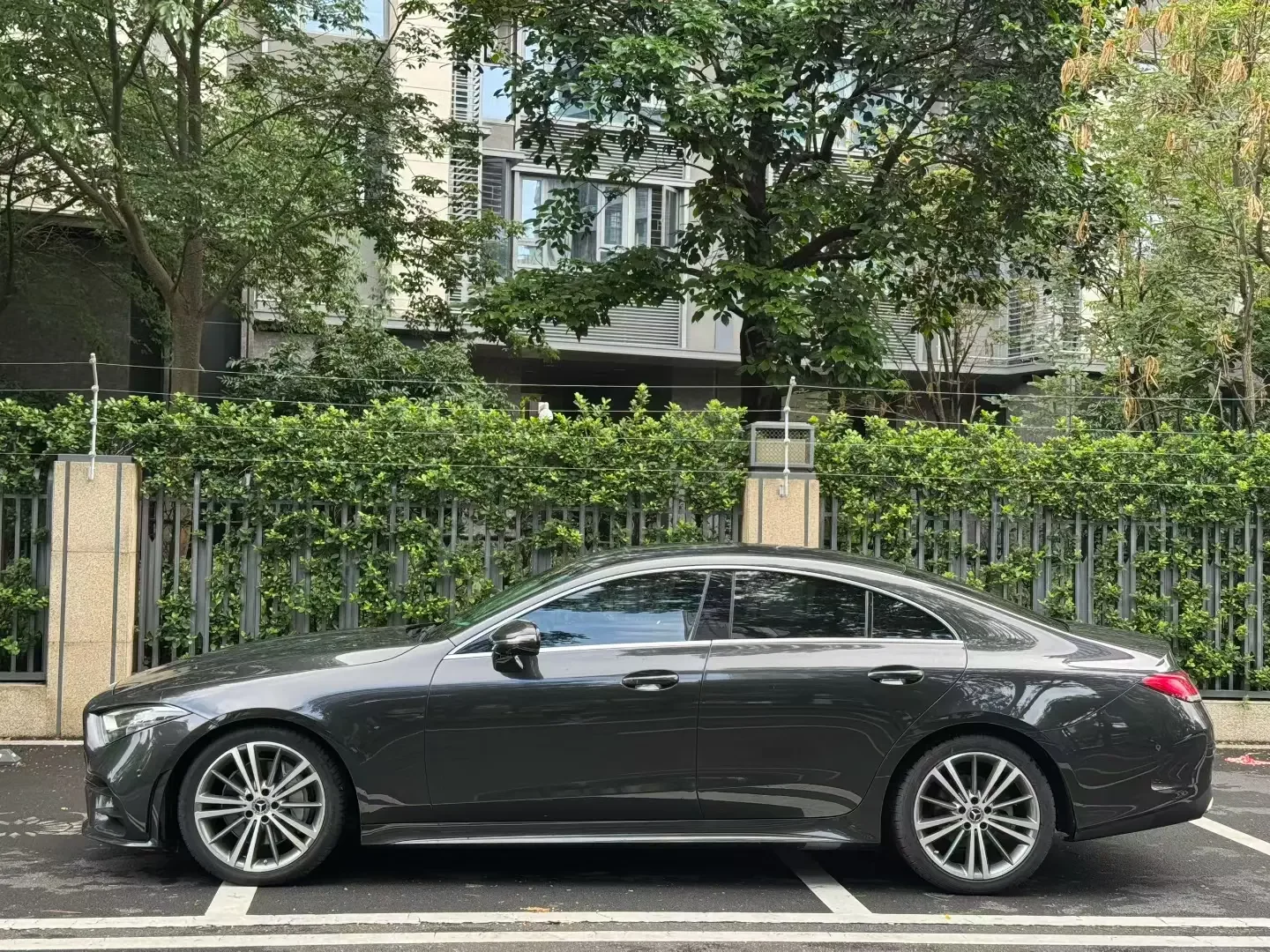 Mercedes-Benz CLS