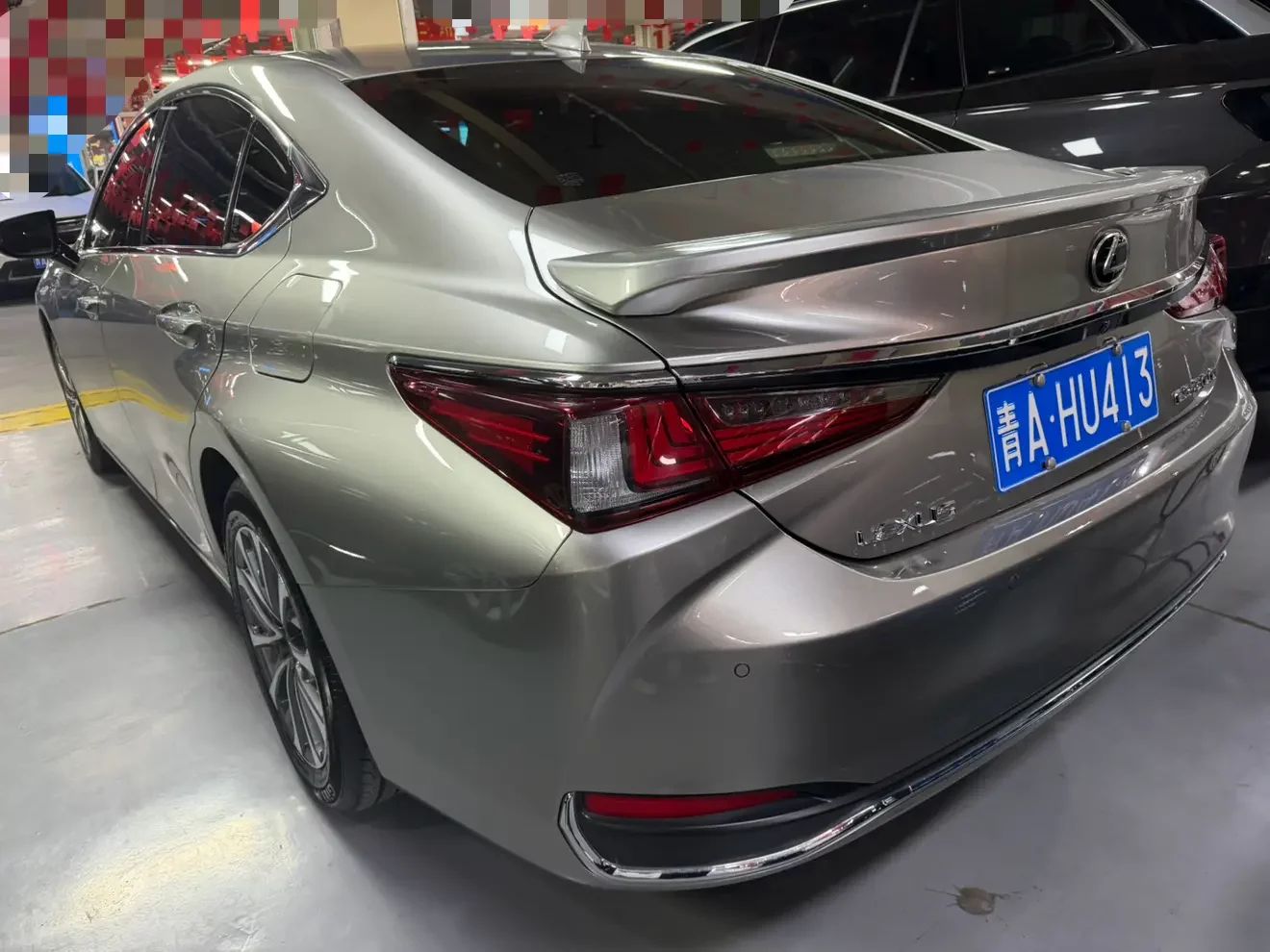 Lexus ES