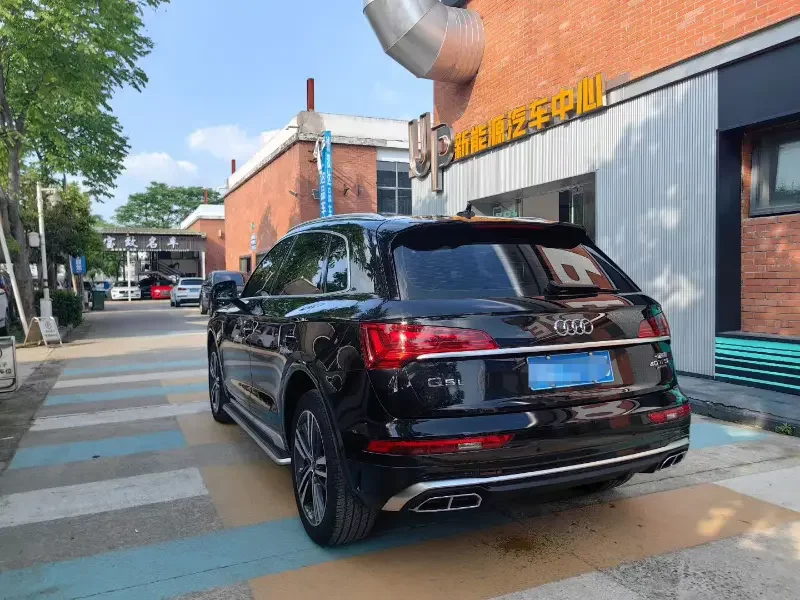 Audi Q5L Sportback