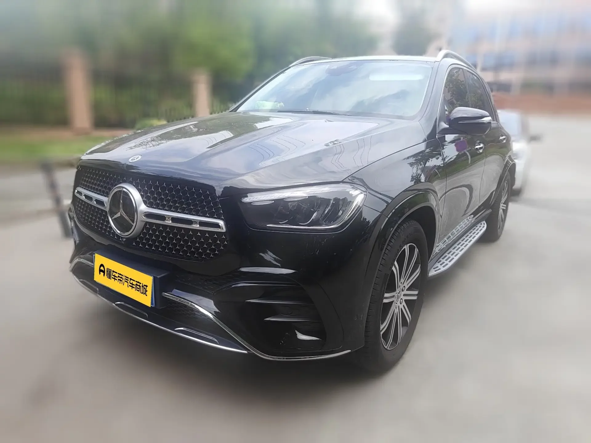 Mercedes-Benz GLE (Imported)
