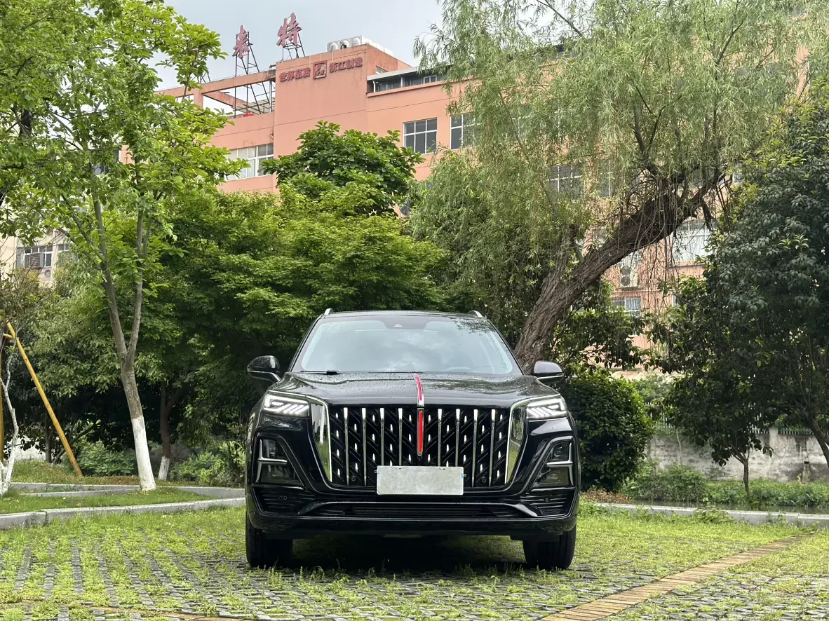 Hongqi HS5