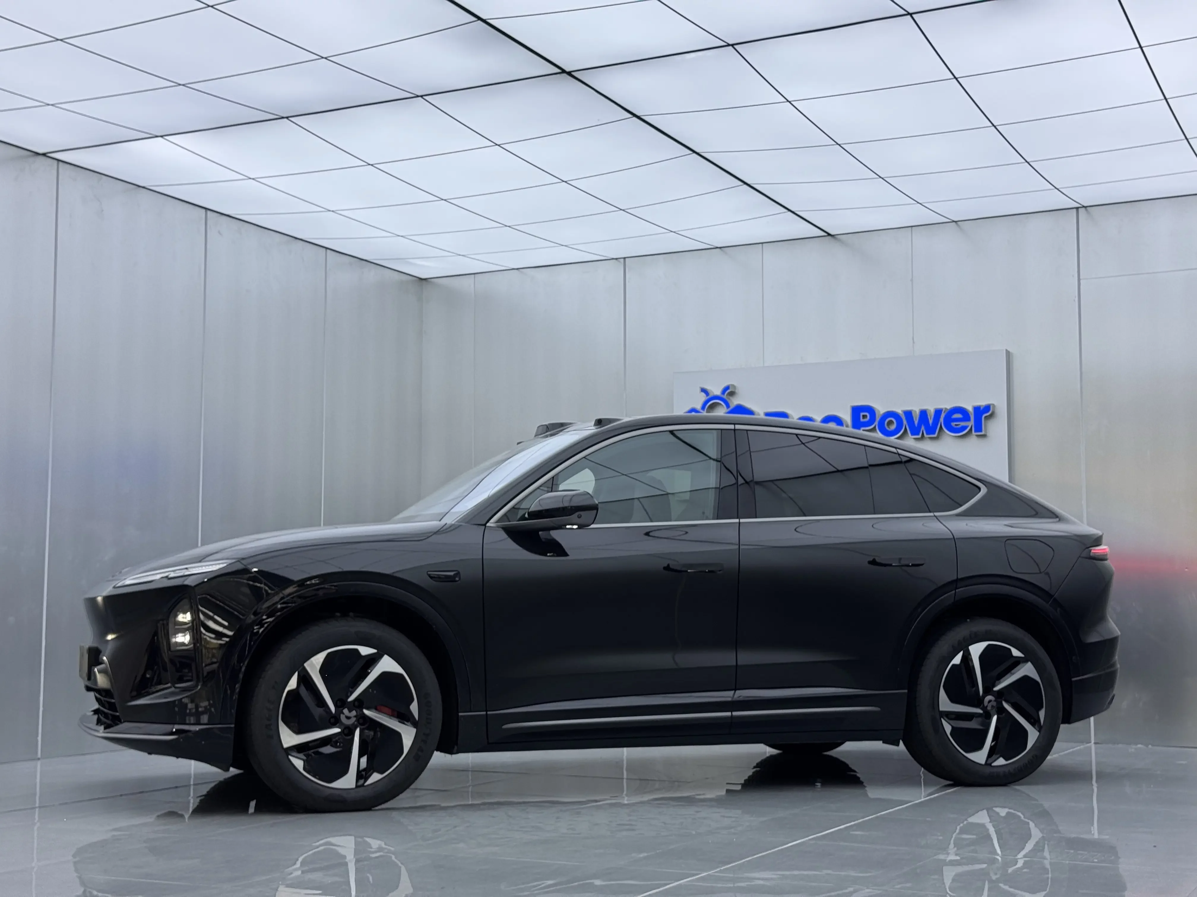 NIO EC6