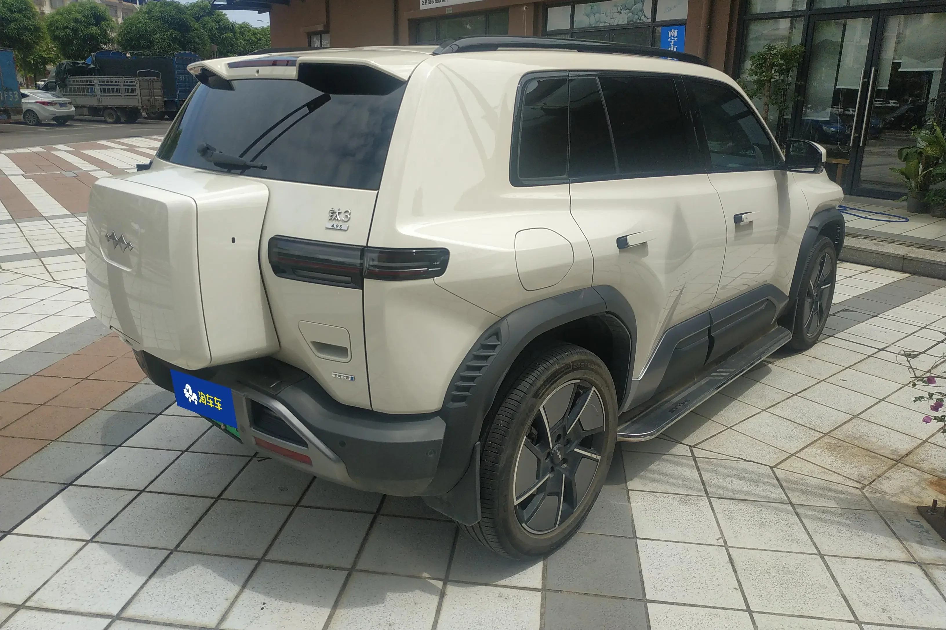 BYD Leopard Titanium 3