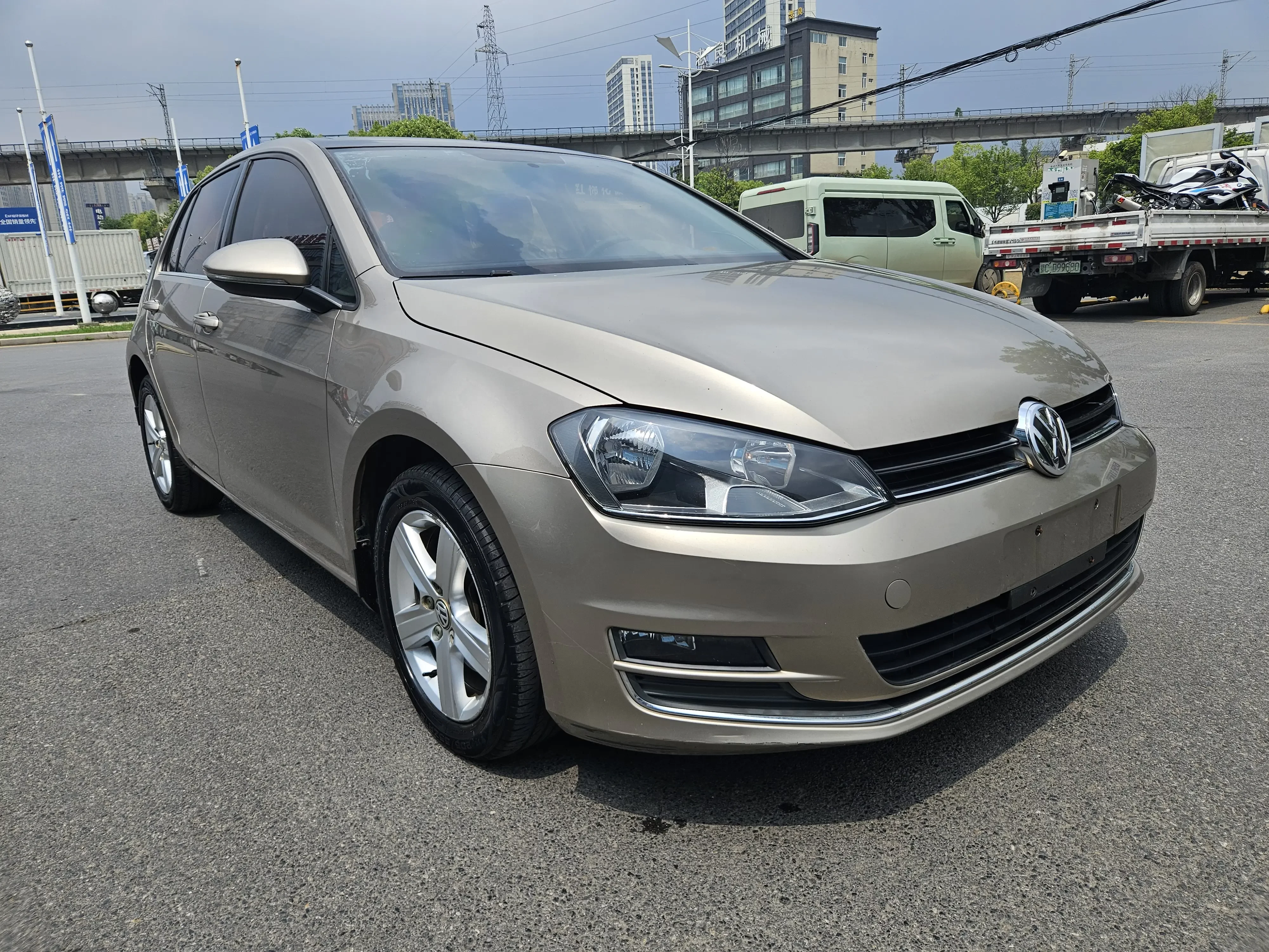 Volkswagen golf