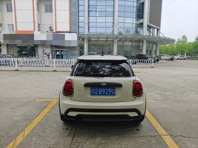 MINI 