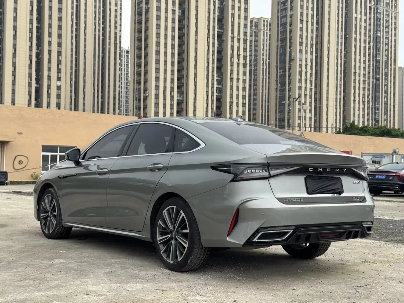 Chery Arrizo 8