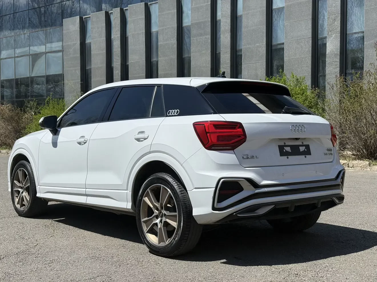 Audi Q2L
