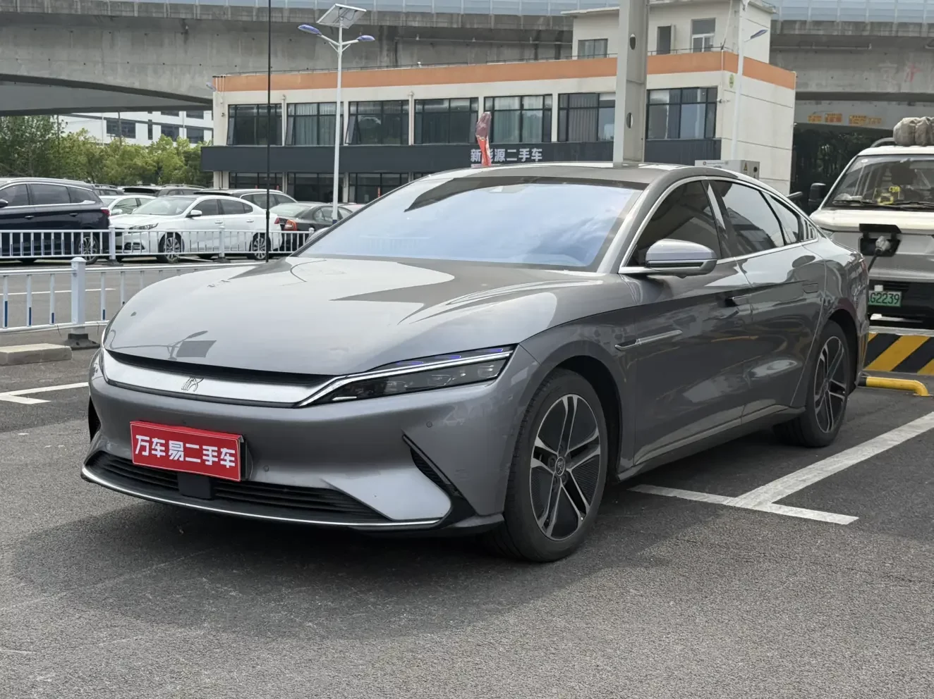 BYD Han EV