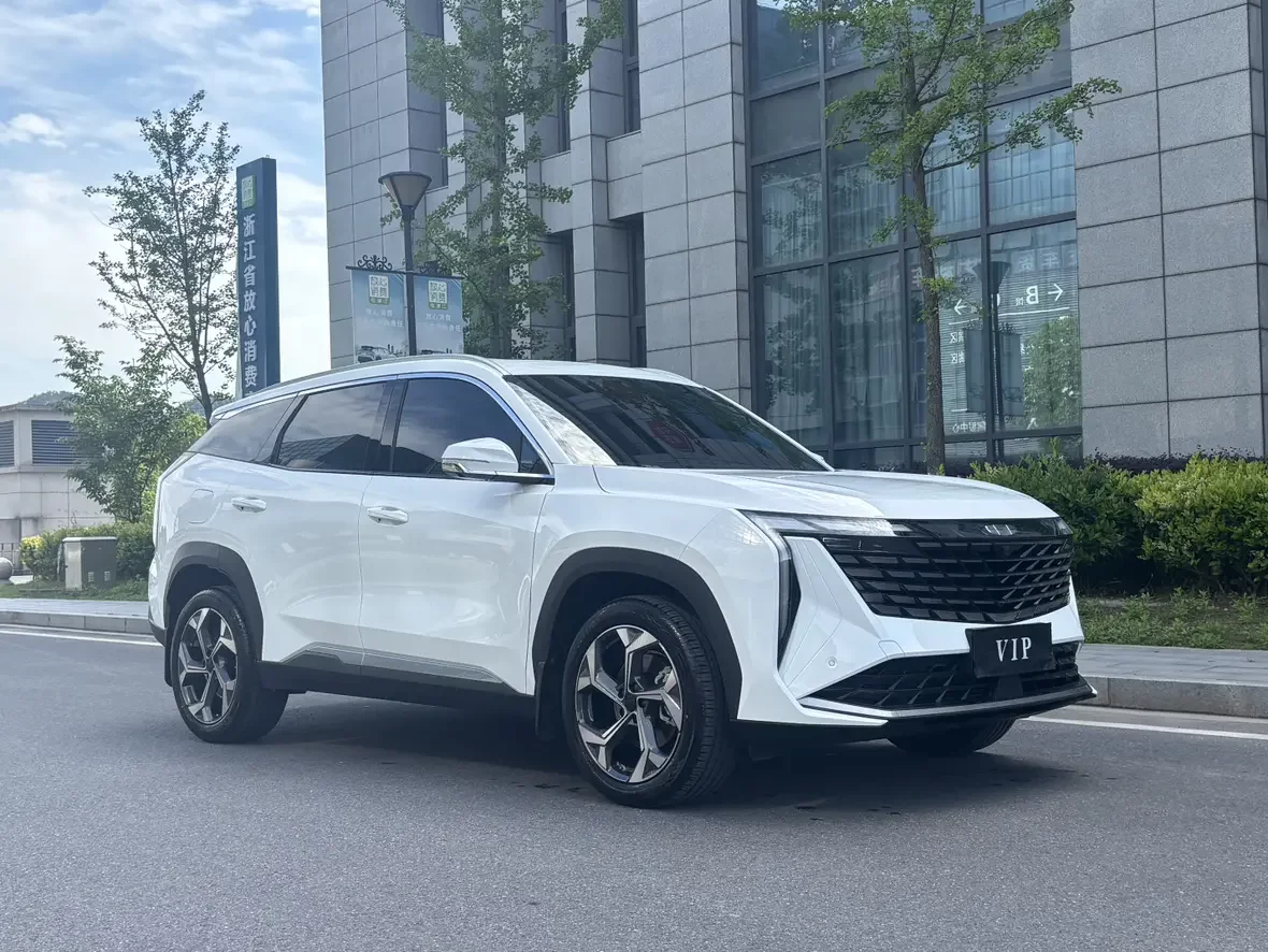 Geely Atlas L