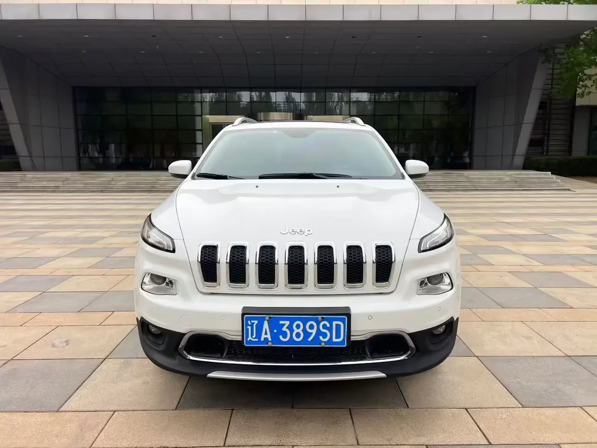 Jeep Cherokee  из Китая