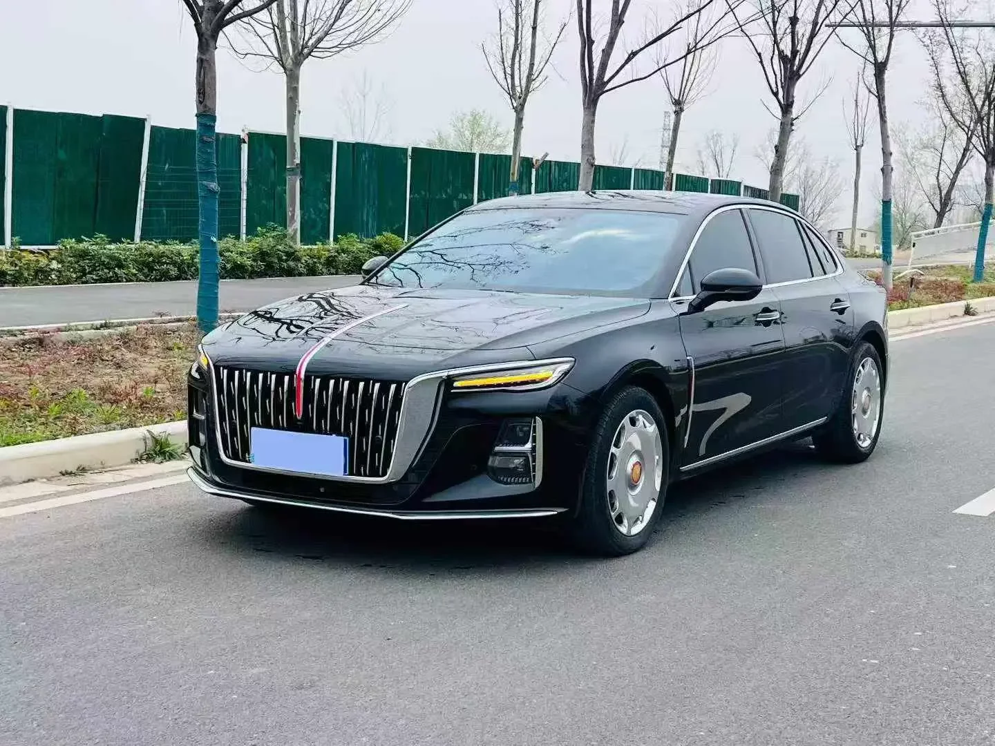 Hongqi H5
