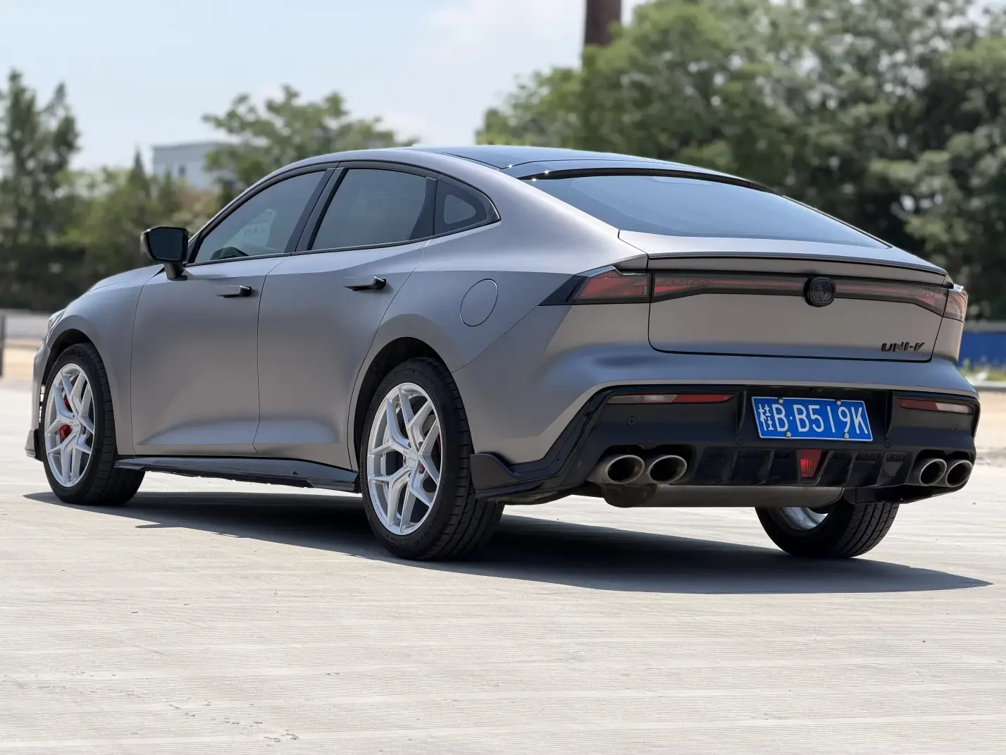 Changan UNI-V