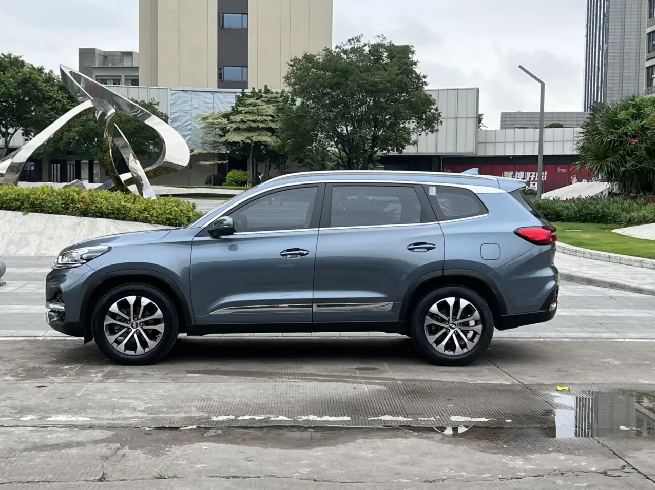 Chery Tiggo 8