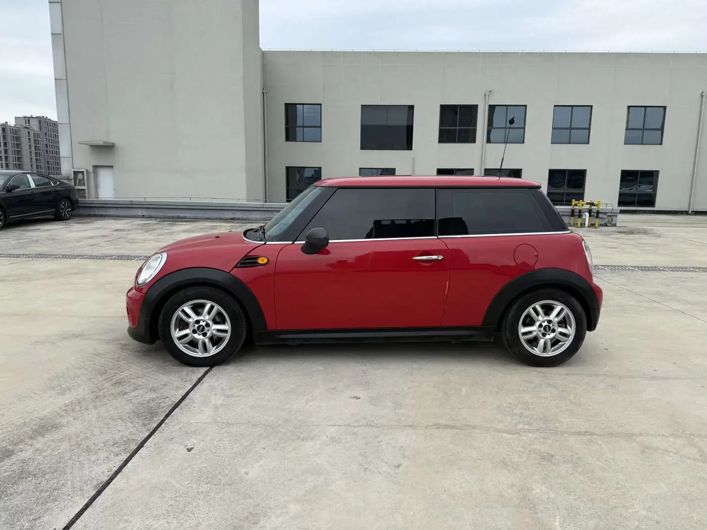 MINI 