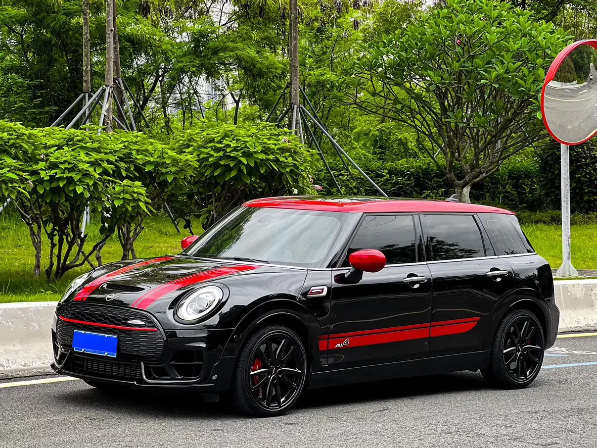 MINI JCW CLUBMAN