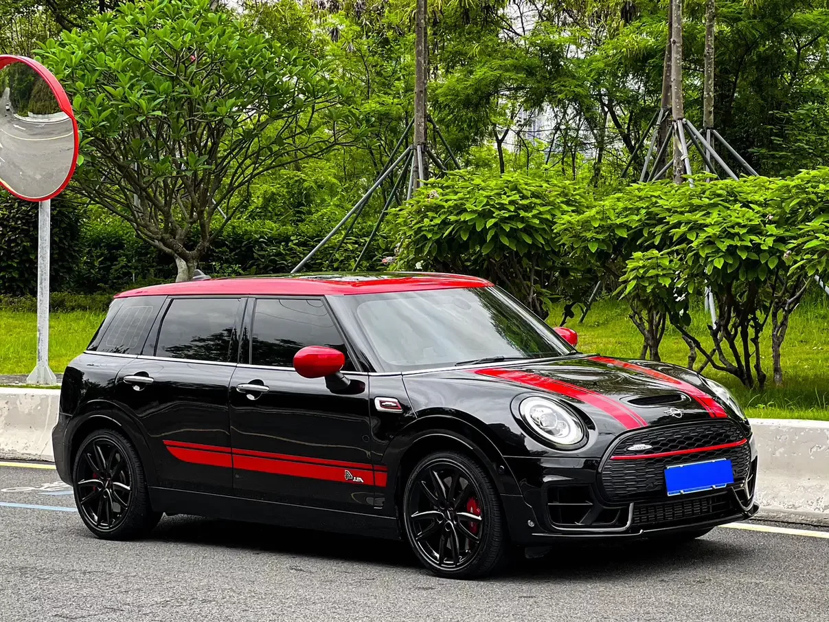 MINI JCW CLUBMAN