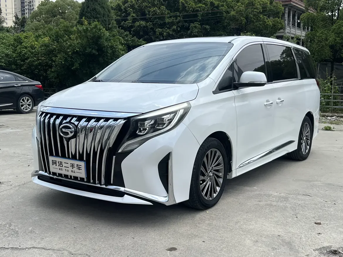 GAC Trumpchi M8