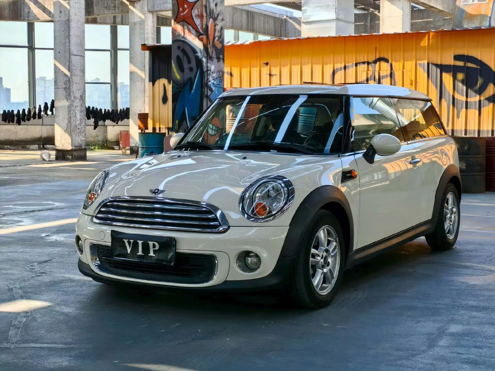 MINI CLUBMAN