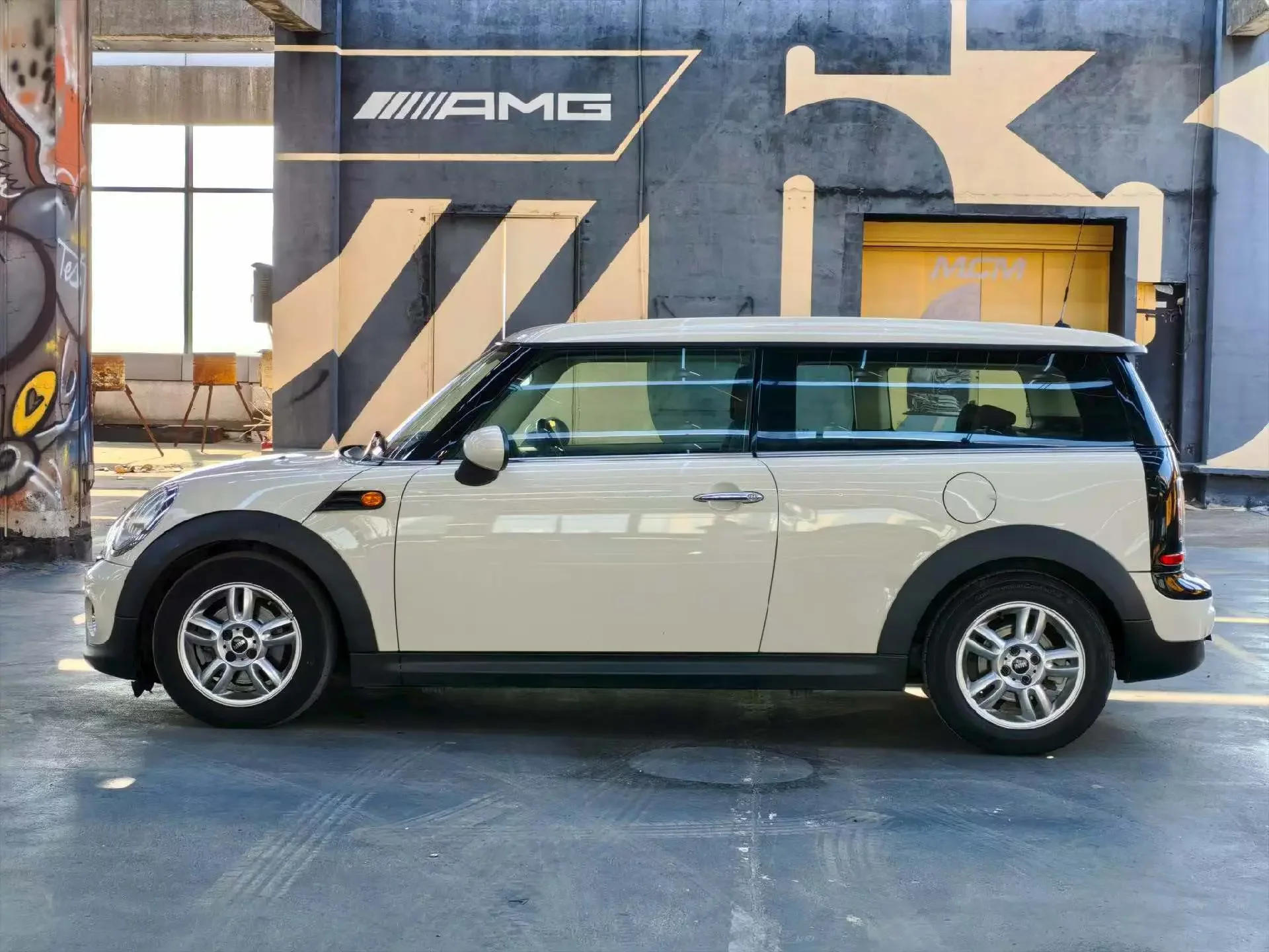 MINI CLUBMAN