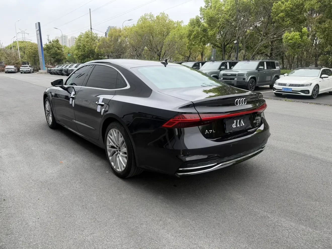 Audi A7L