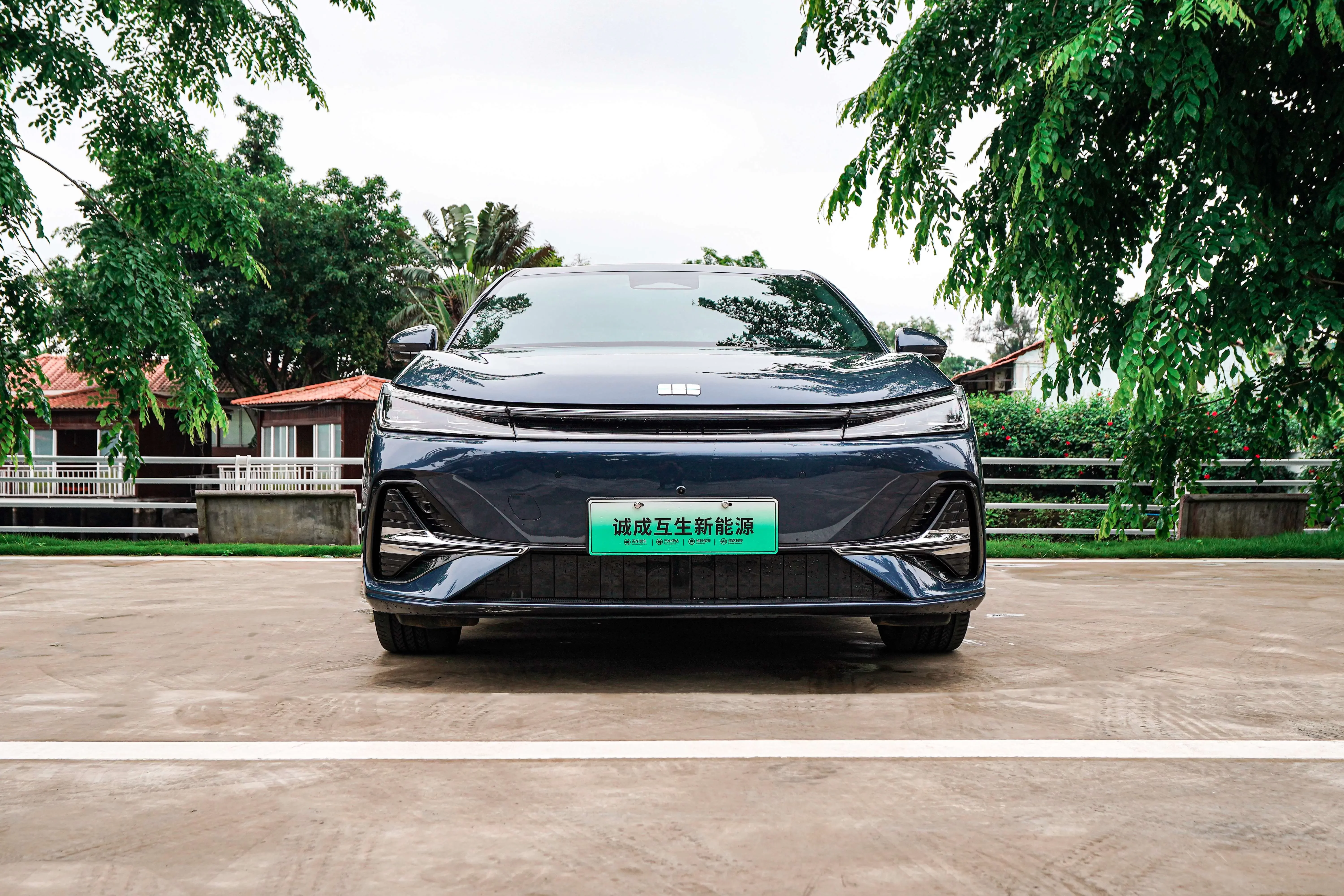 Geely Galaxy A7 EM