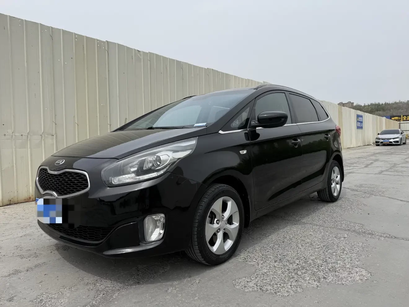 Kia Carens