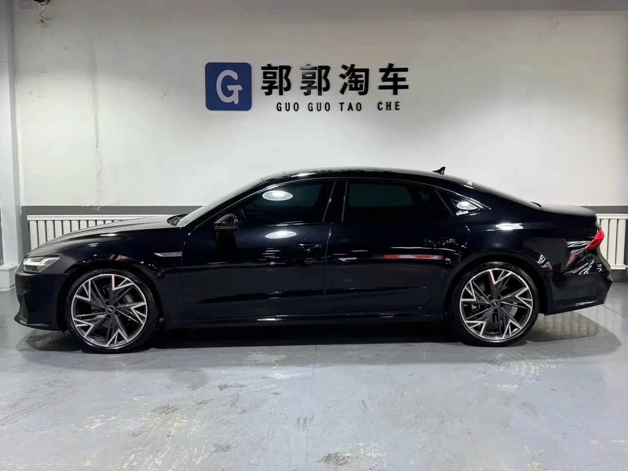 Audi A7L