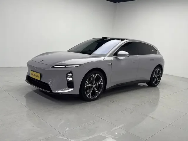 NIO ET5T