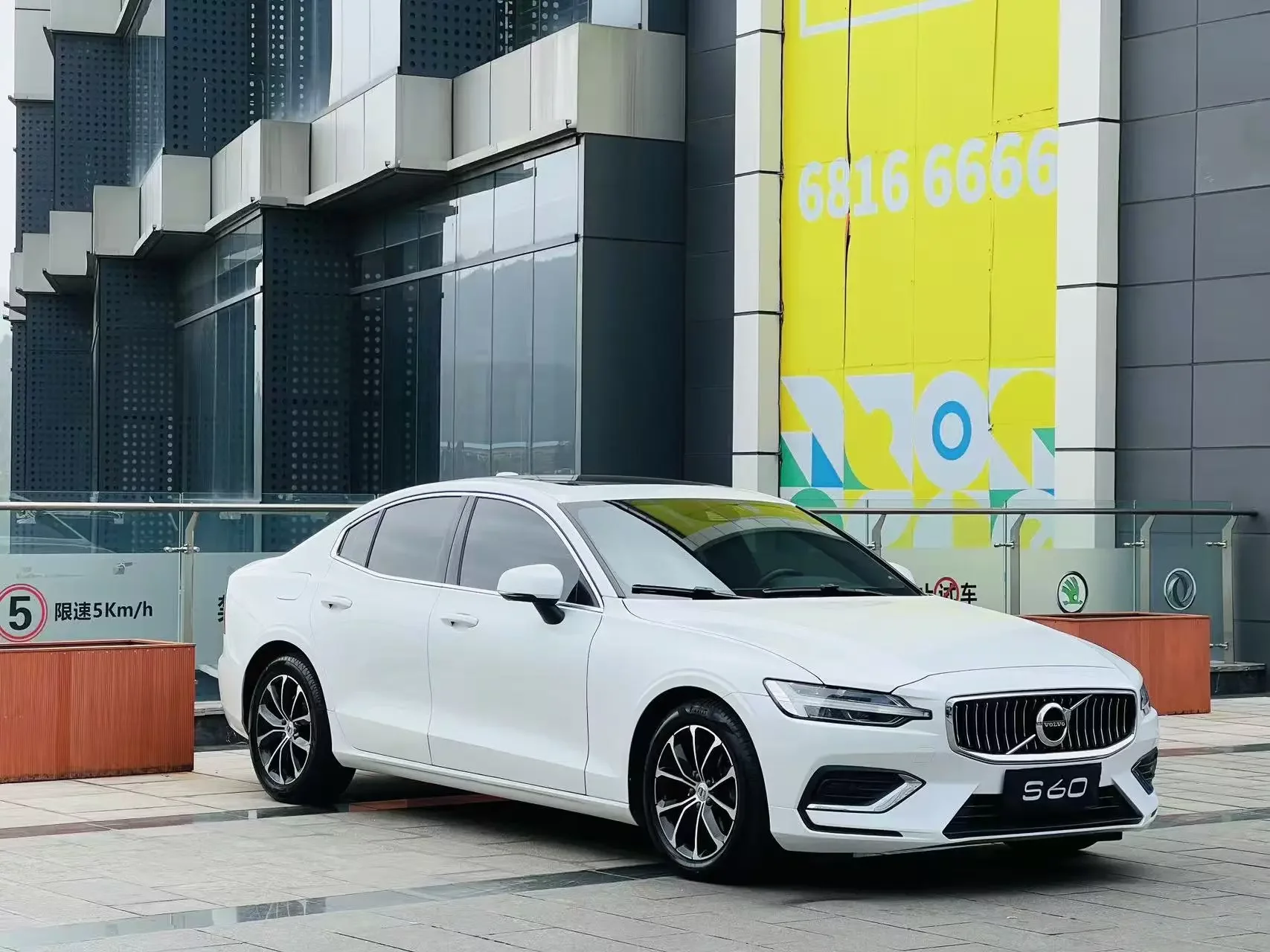 Volvo S60