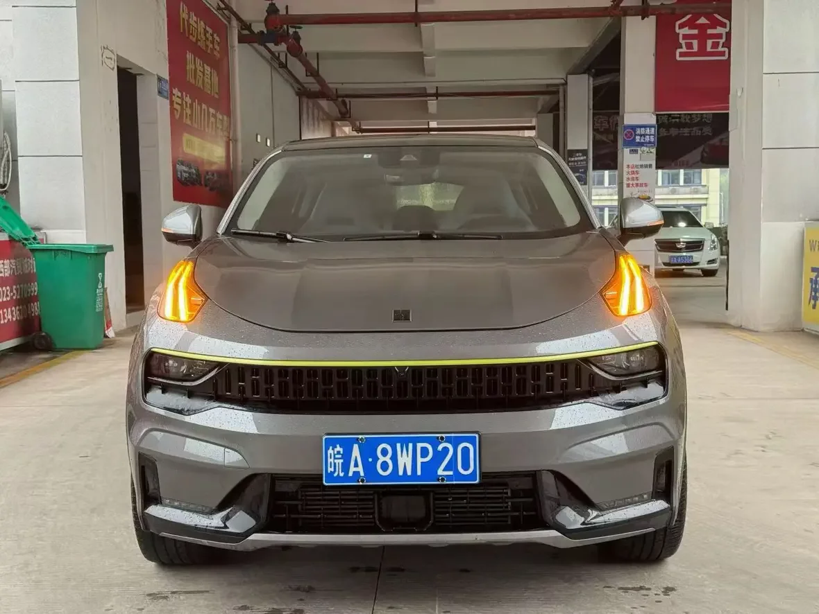 Lynk & Co 05