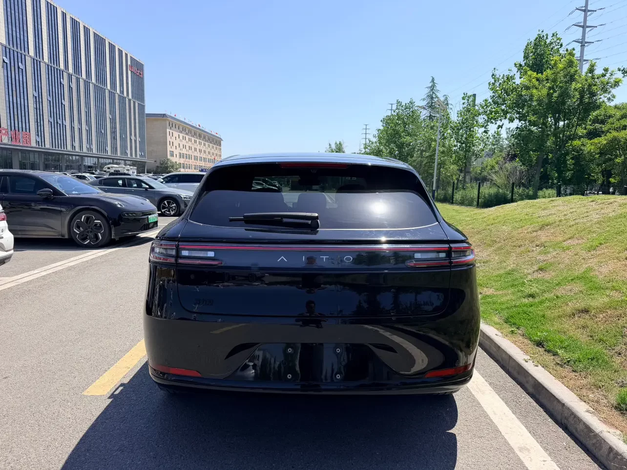 AITO M5