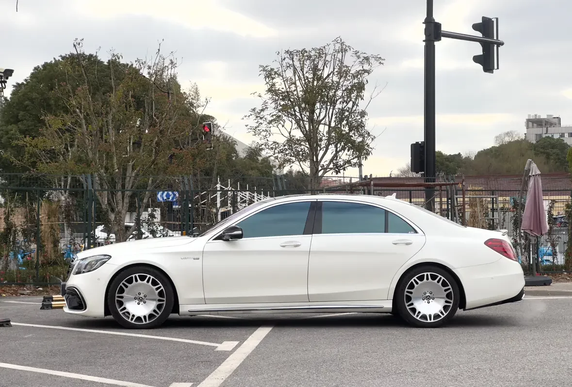 Mercedes-Benz S-Class AMG