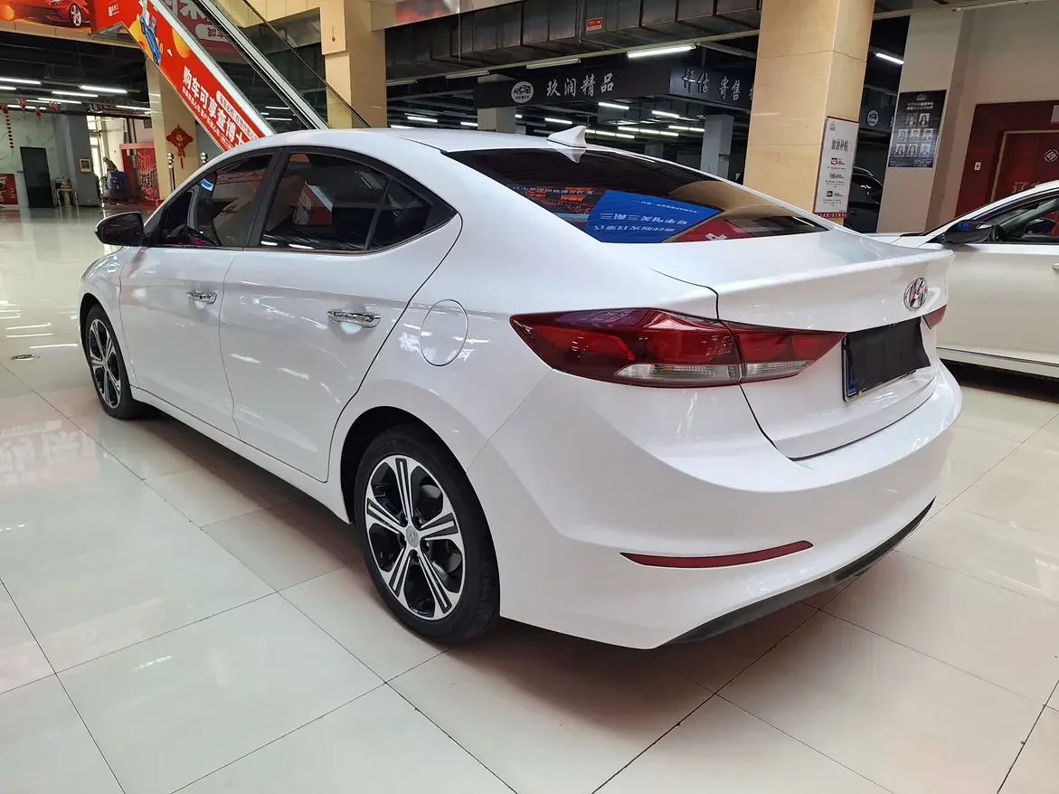 Hyundai lead