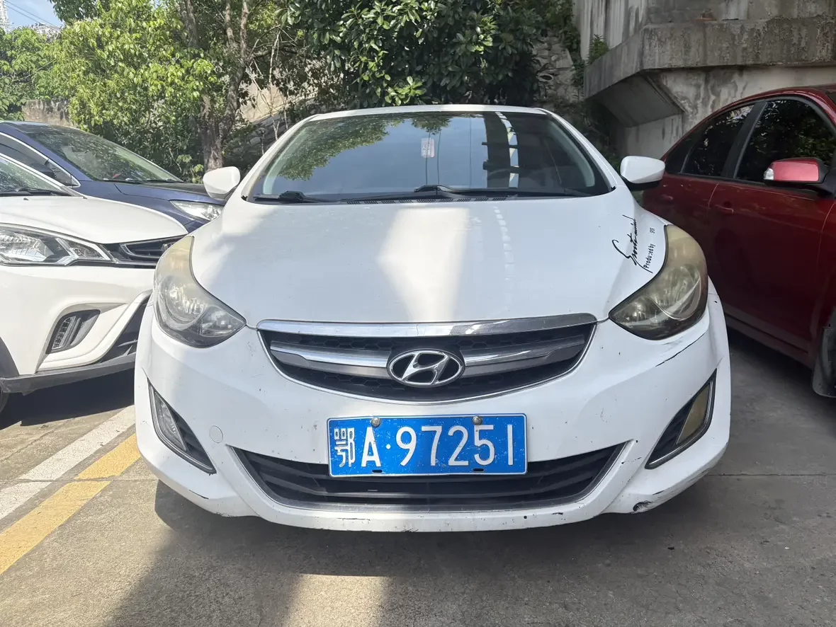 Hyundai Elantra