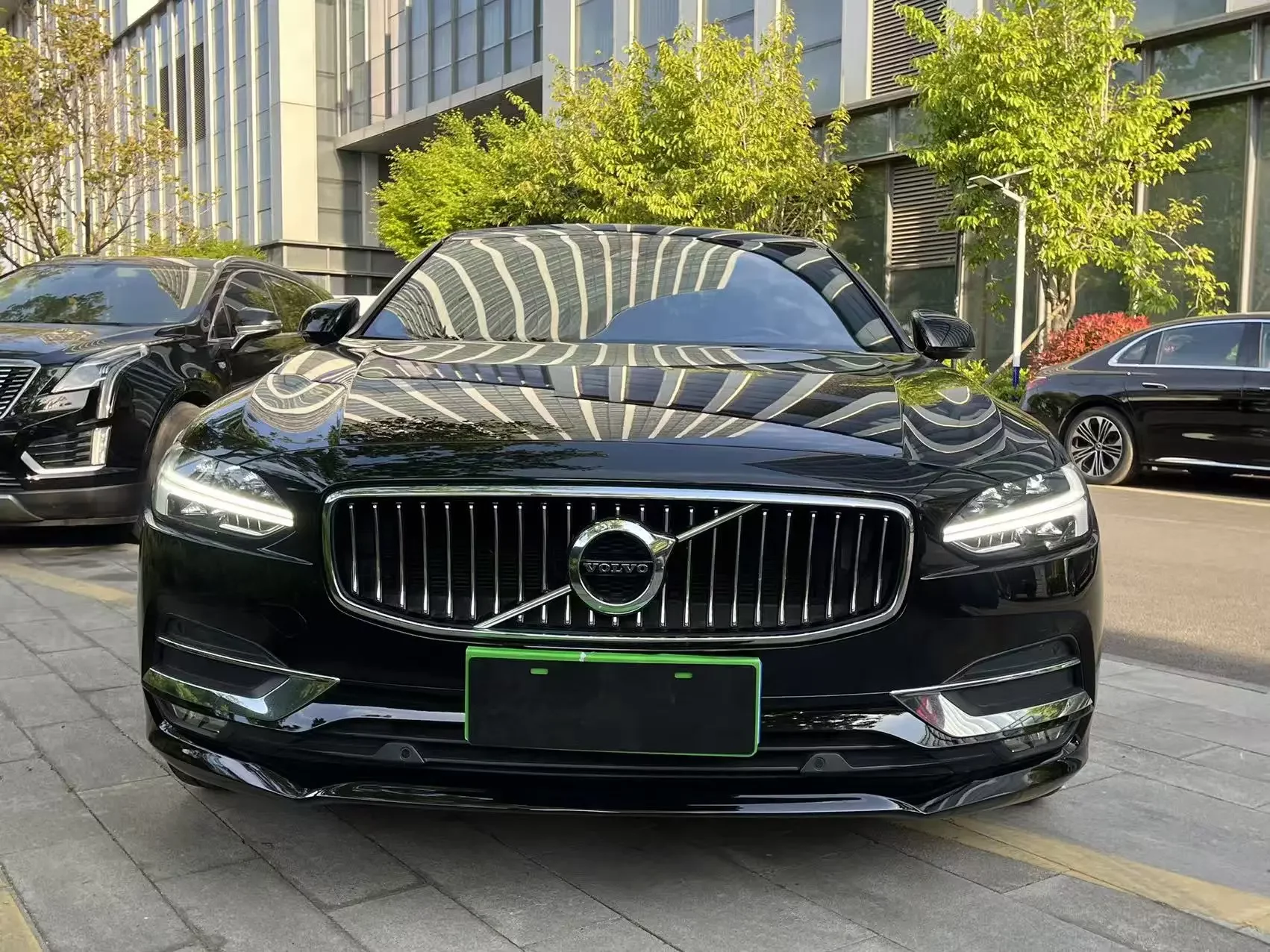 Volvo S90