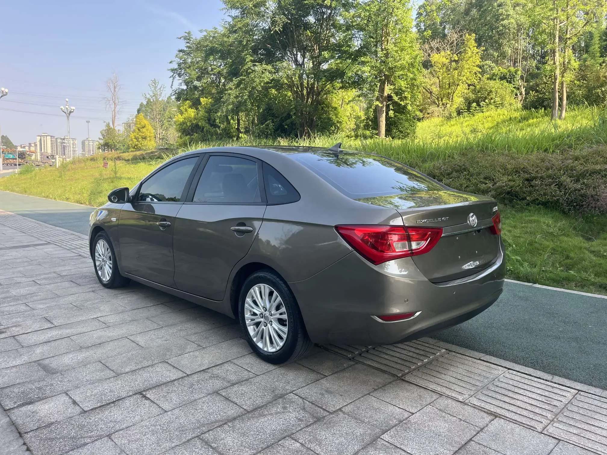 Buick Yinglang