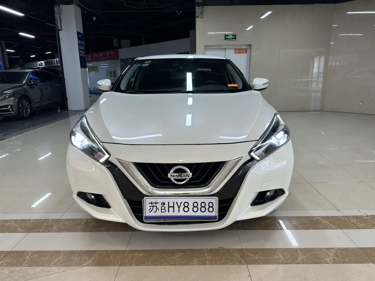 Nissan bluebird