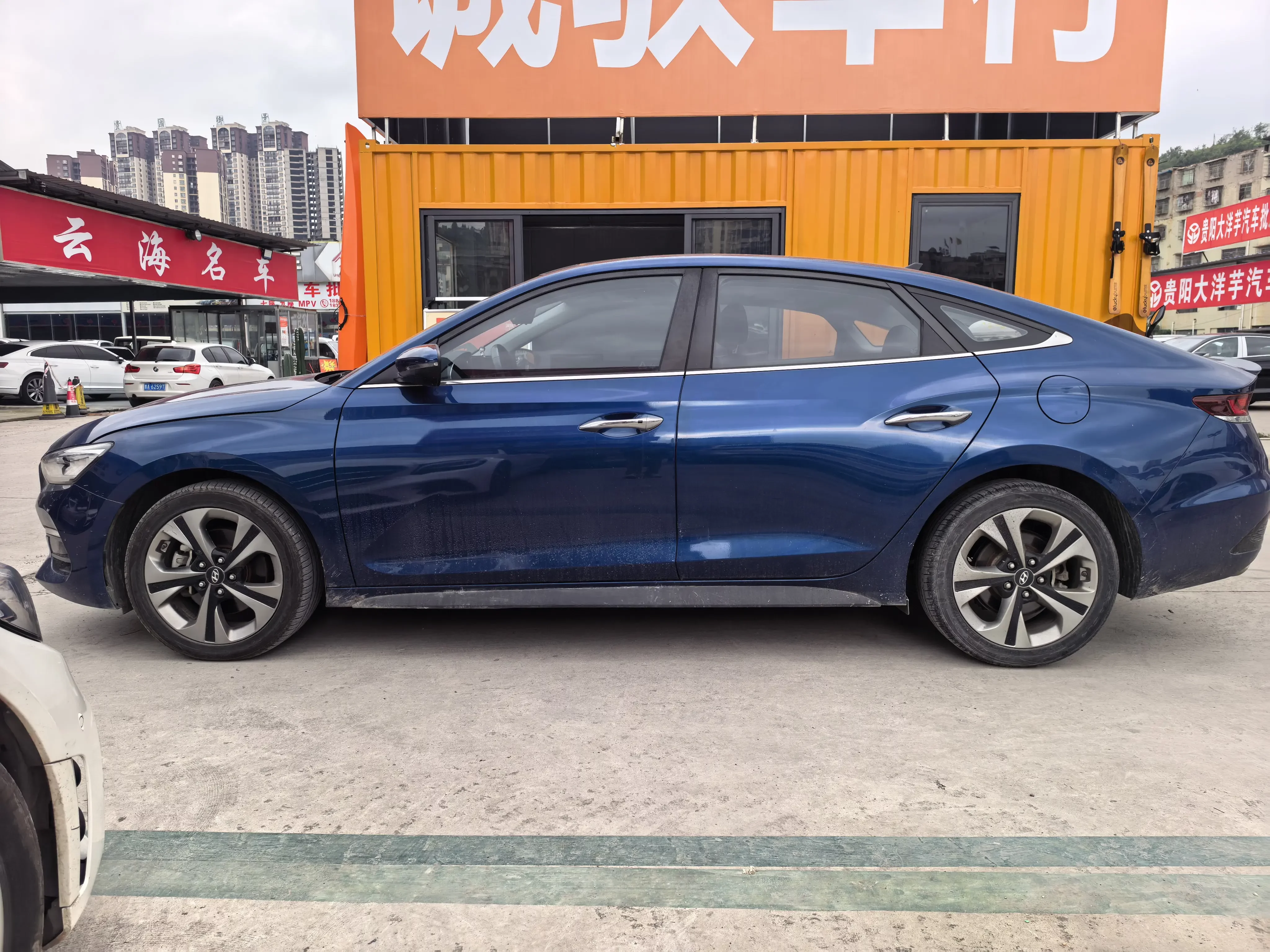 Hyundai Lafesta