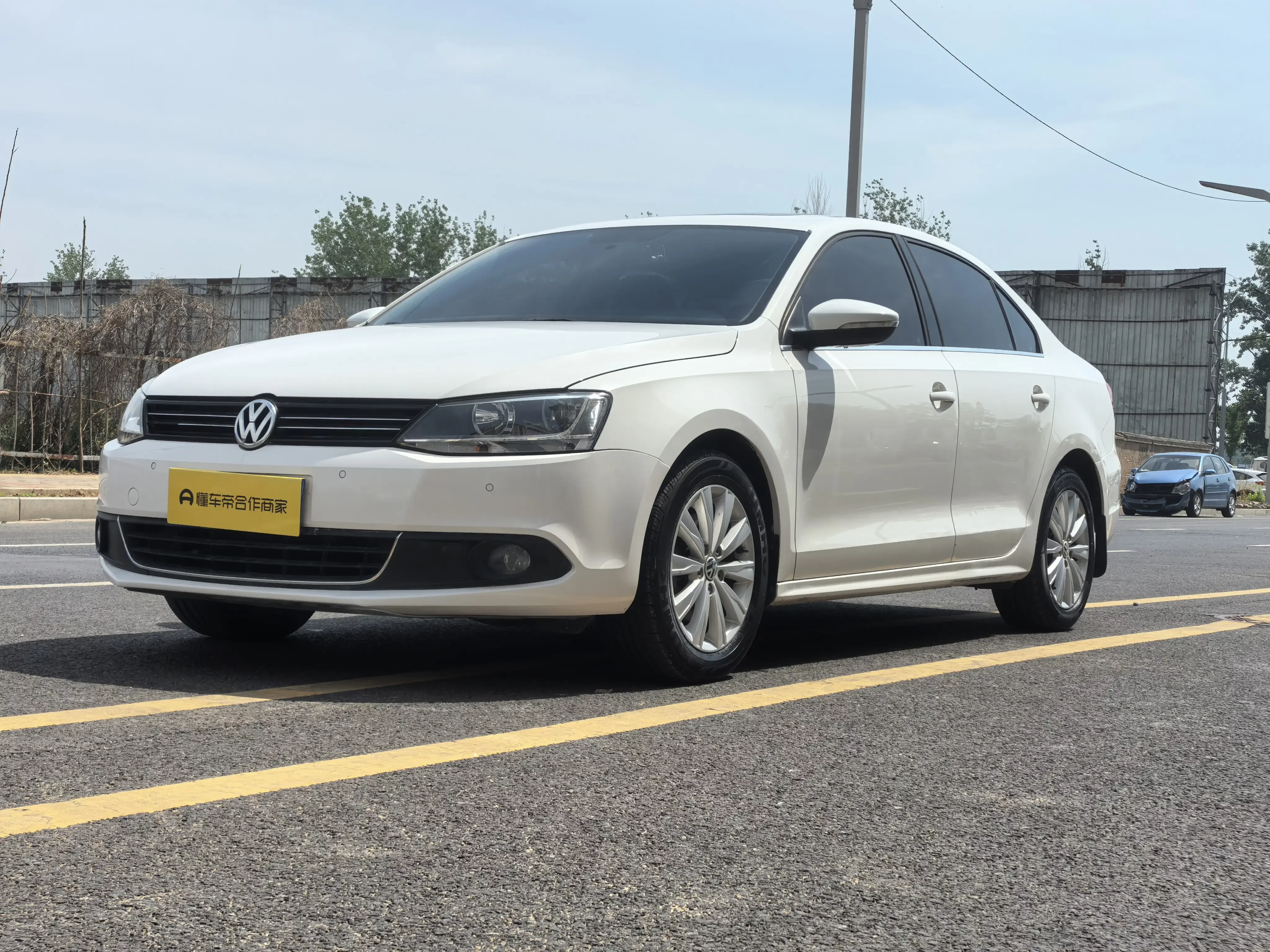Volkswagen Sagitar